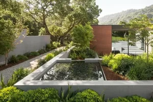 Elegant Garden Retreat Construction for Luxury Living